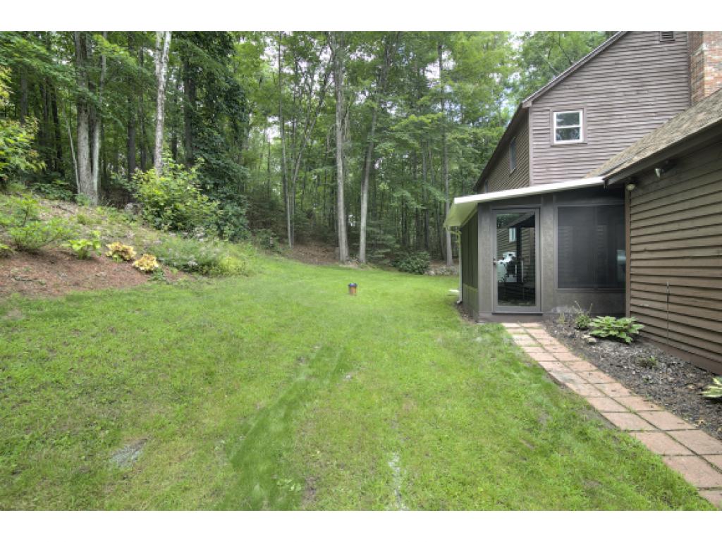 60 Alexander Road Londonderry, NH 03053 - Photo 4 of 19
