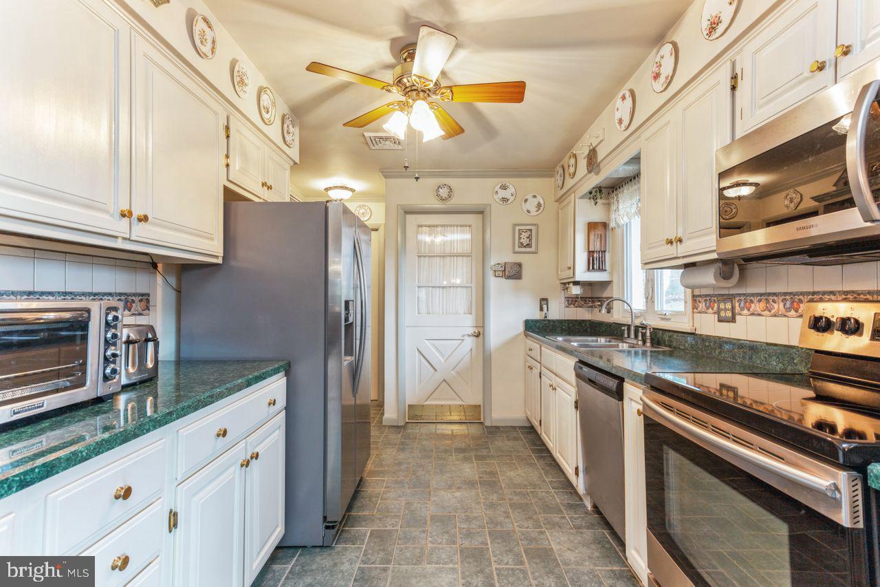 251 Stem Road Union Bridge, MD 21791 - Photo 13 of 48