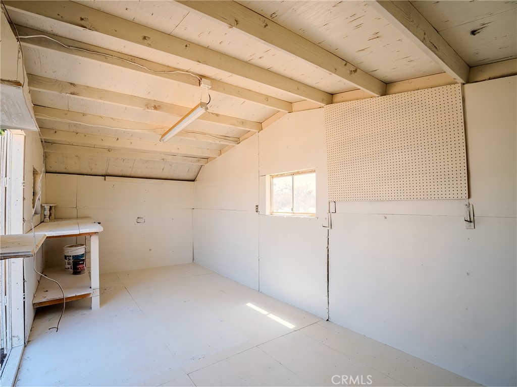 21865 Fox Apple Valley, CA 92307 - Photo 21 of 27 a view of a garage