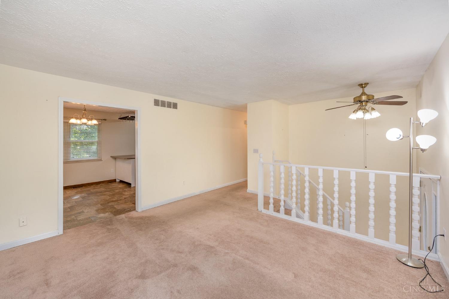 38 Robbie Ridge Milford, OH 45150 - Photo 5 of 24 Living Room