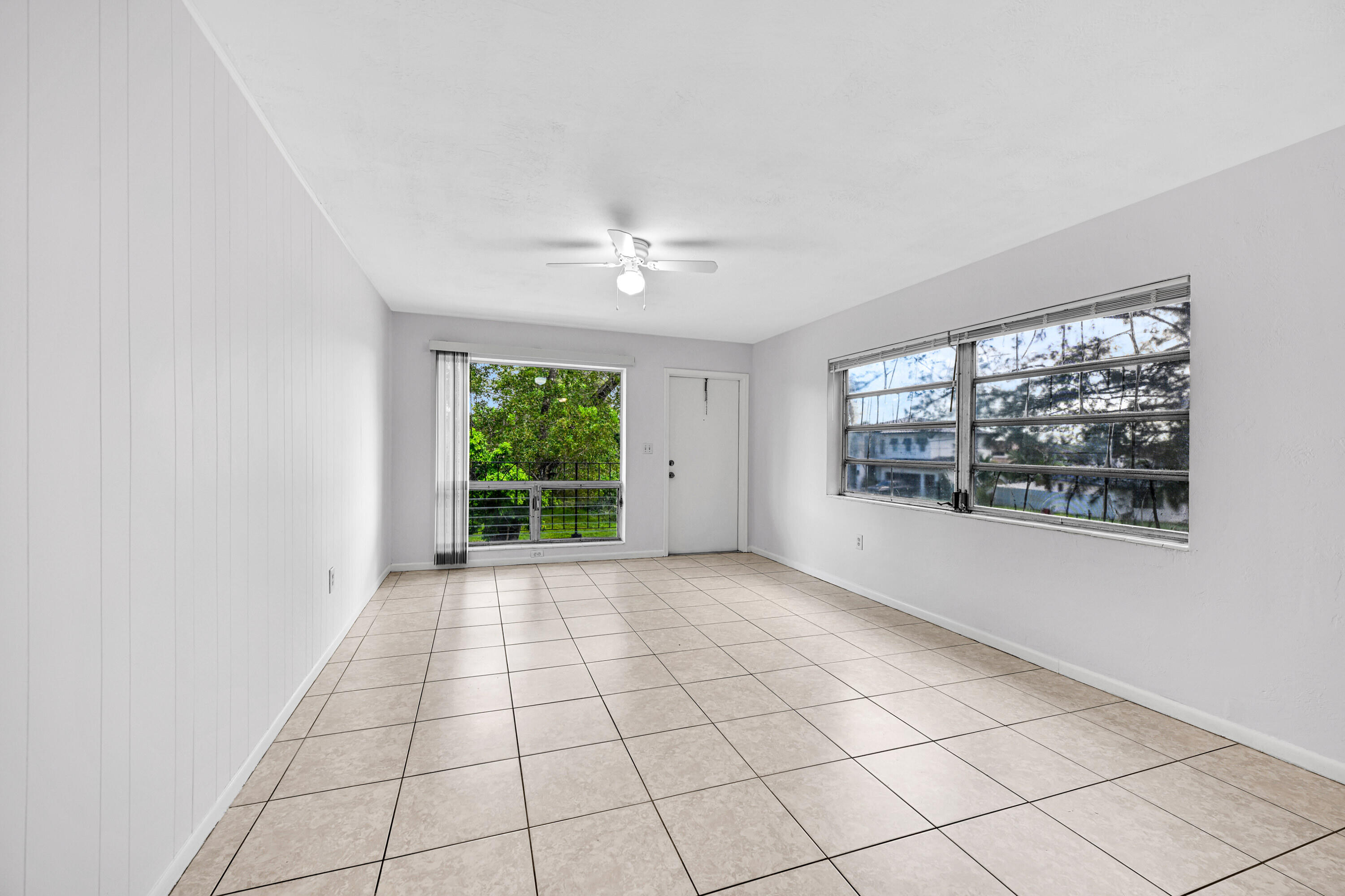 199 Southwest 15th Street, Unit 3 Boca Raton, FL 33432 - Photo 5 of 30 IMG_9928