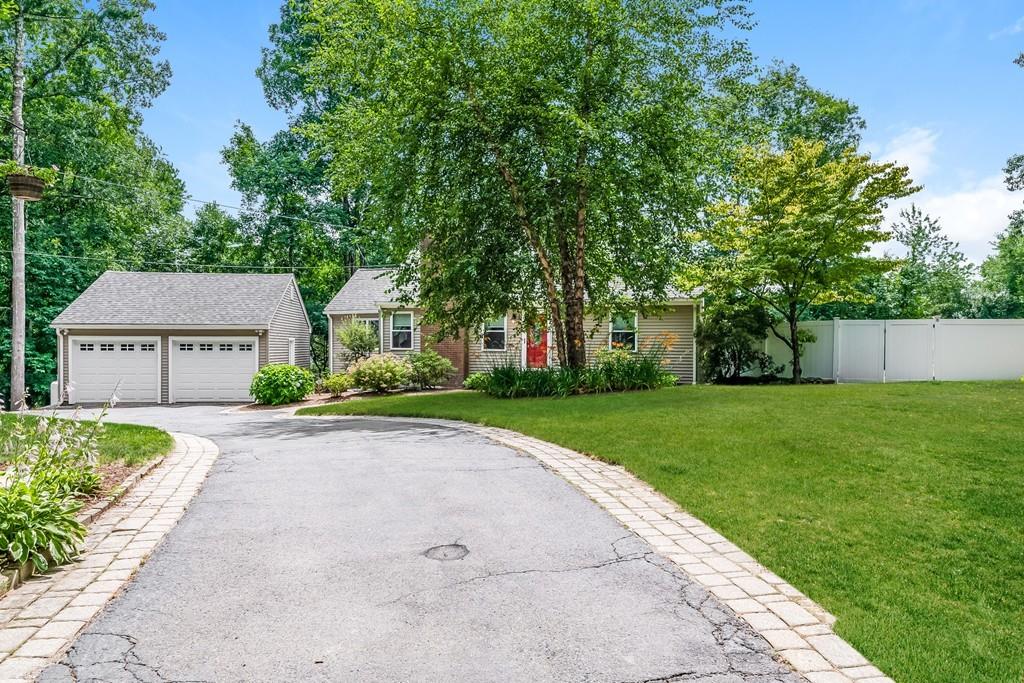 7 Edgewood Road Southborough, MA 01772 - Photo 5 of 28