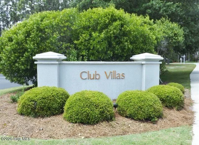 $319,900 | 3350 Club Villas Drive, Unit 2104, Southport, NC 28461