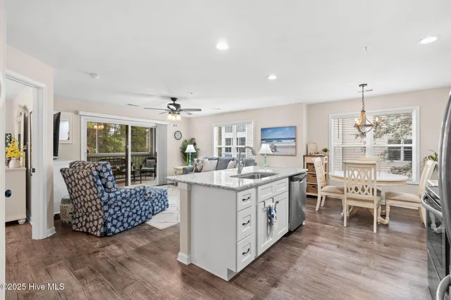 $319,900 | 3350 Club Villas Drive, Unit 2104, Southport, NC 28461