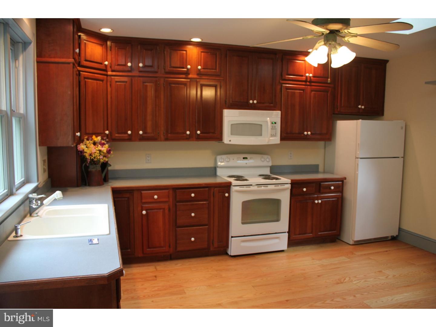 19 Sandy Run Road Yardley, PA 19067 - Photo 15 of 18 Gallery Image 15