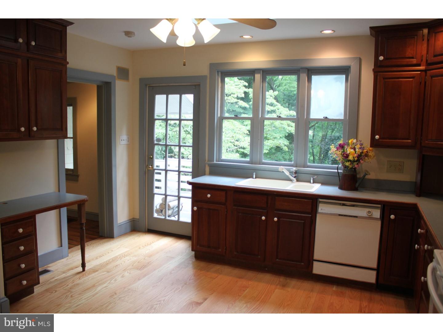 19 Sandy Run Road Yardley, PA 19067 - Photo 17 of 18 Gallery Image 17