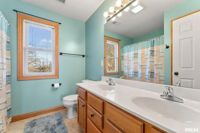 $479,900 | 9933 123rd Street, Davenport, IA 52804