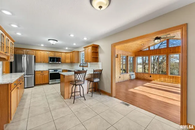 $479,900 | 9933 123rd Street, Davenport, IA 52804