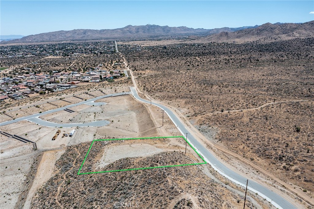 56950 San Andreas Road Yucca Valley, CA 92284 - Photo 3 of 14