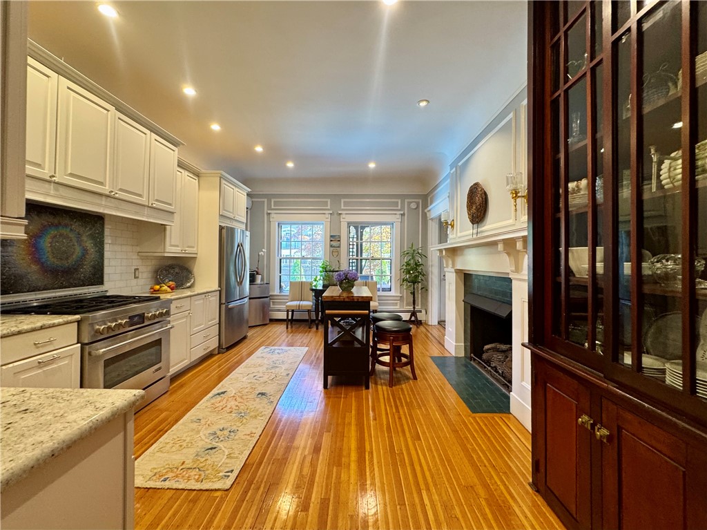 24 Walnut Street Pawtucket, RI 02860 - Photo 7 of 50