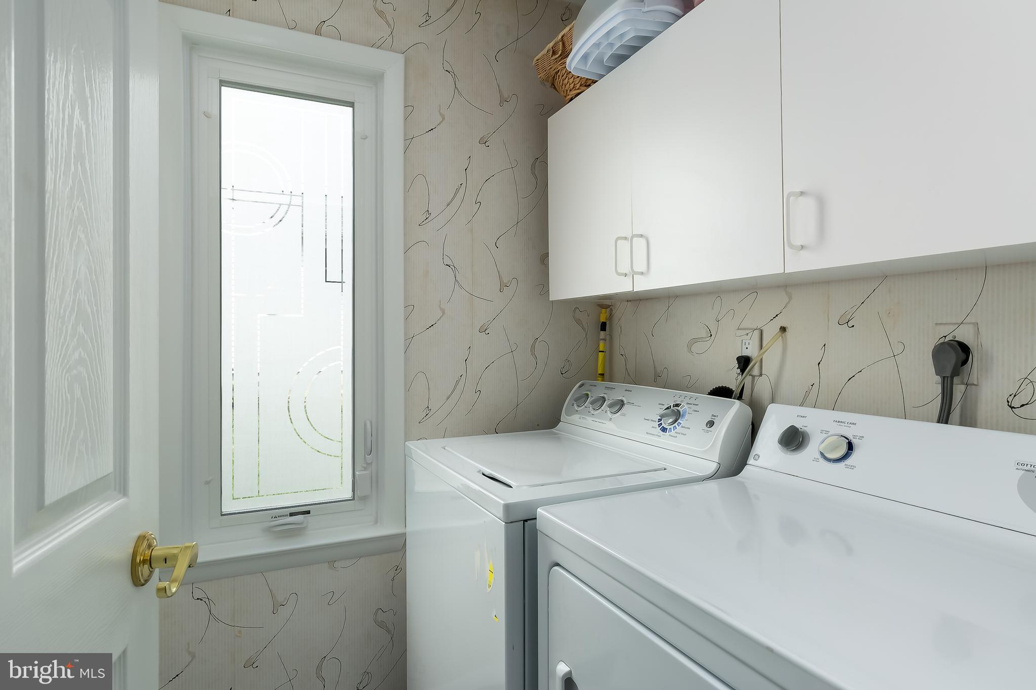 102 Parry Road Cinnaminson, NJ 08077 - Photo 17 of 29 Laundry Room