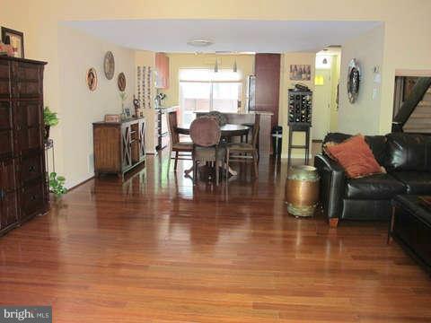 9237 Three Oaks Drive Silver Spring, MD 20901 - Photo 7 of 30 View of first floor