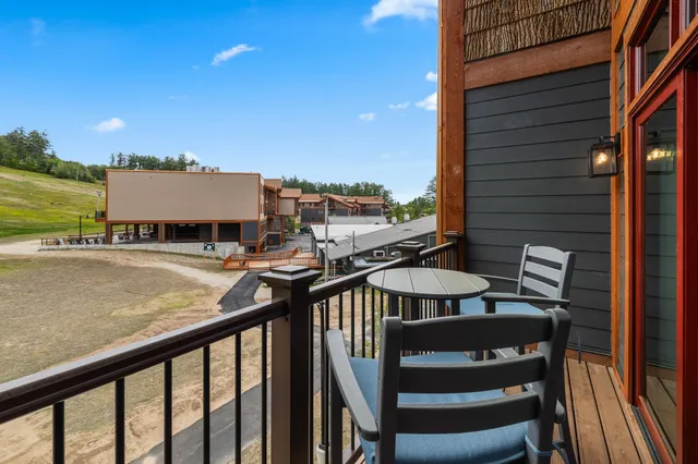 $1,495,000 | 243 Skimobile Road, Unit 355, Conway, NH 03860
