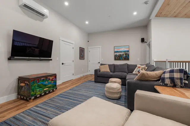 $1,495,000 | 243 Skimobile Road, Unit 355, Conway, NH 03860