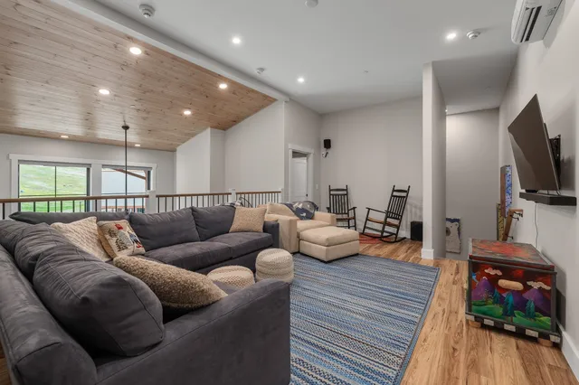 $1,495,000 | 243 Skimobile Road, Unit 355, Conway, NH 03860