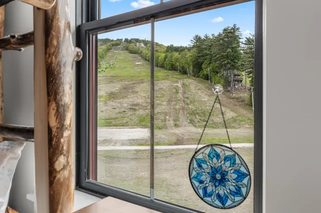 $1,495,000 | 243 Skimobile Road, Unit 355, Conway, NH 03860