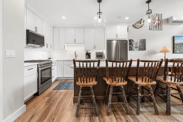 $1,495,000 | 243 Skimobile Road, Unit 355, Conway, NH 03860