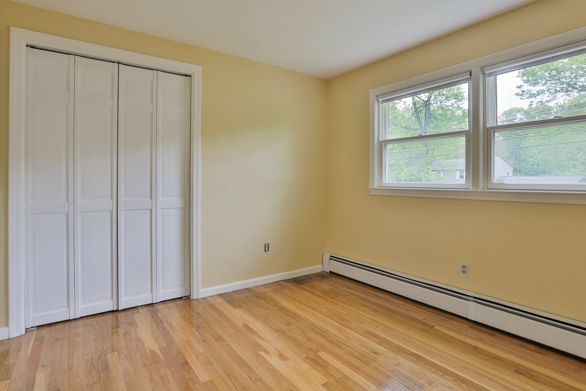 35 Walker Road Atkinson, NH 03811 - Photo 23 of 31