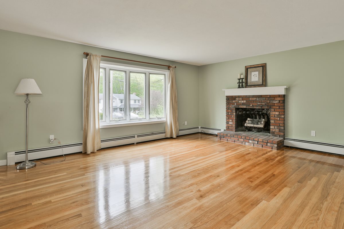 35 Walker Road Atkinson, NH 03811 - Photo 5 of 31