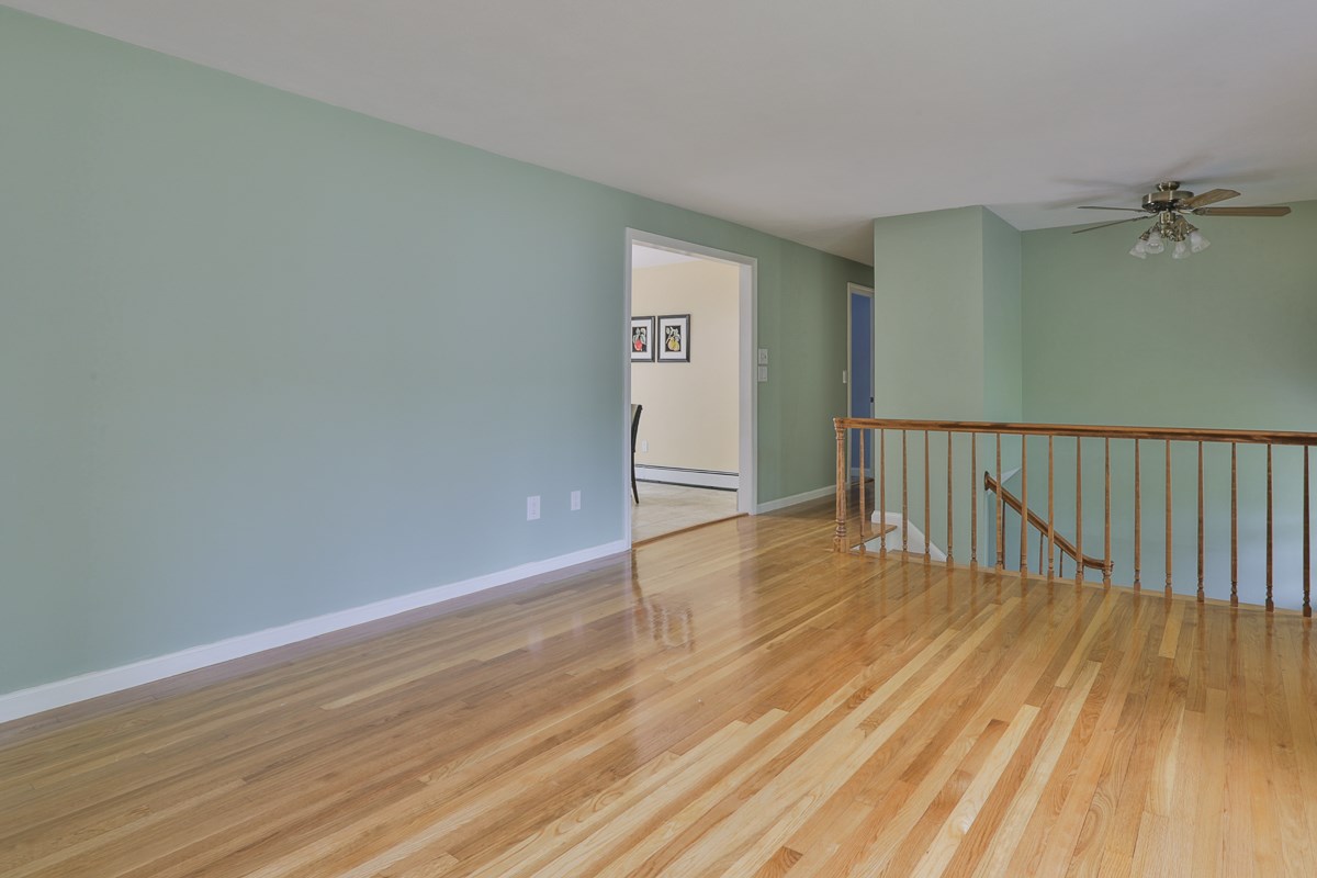 35 Walker Road Atkinson, NH 03811 - Photo 7 of 31