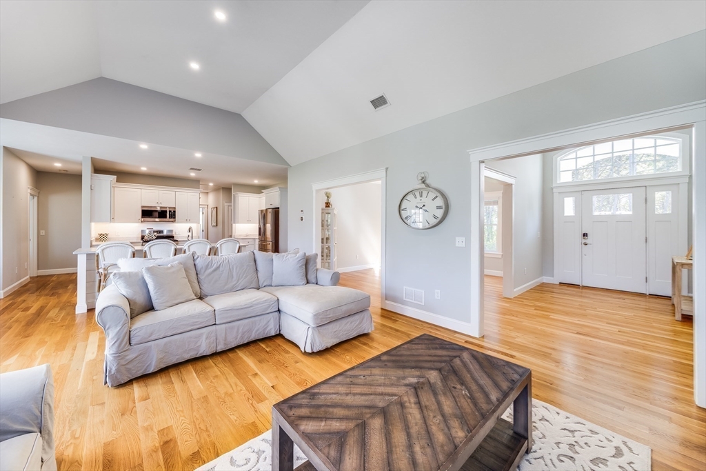 155 Old Barnstable Road Mashpee, MA 02649 - Photo 9 of 37 Gallery Image 9