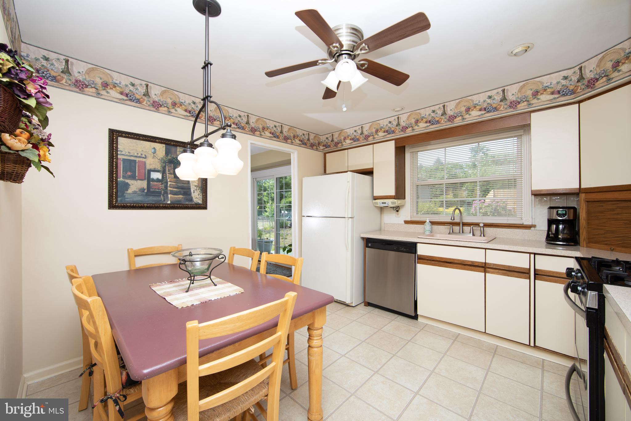 9 Holly Road Stratford, NJ 08084 - Photo 12 of 39