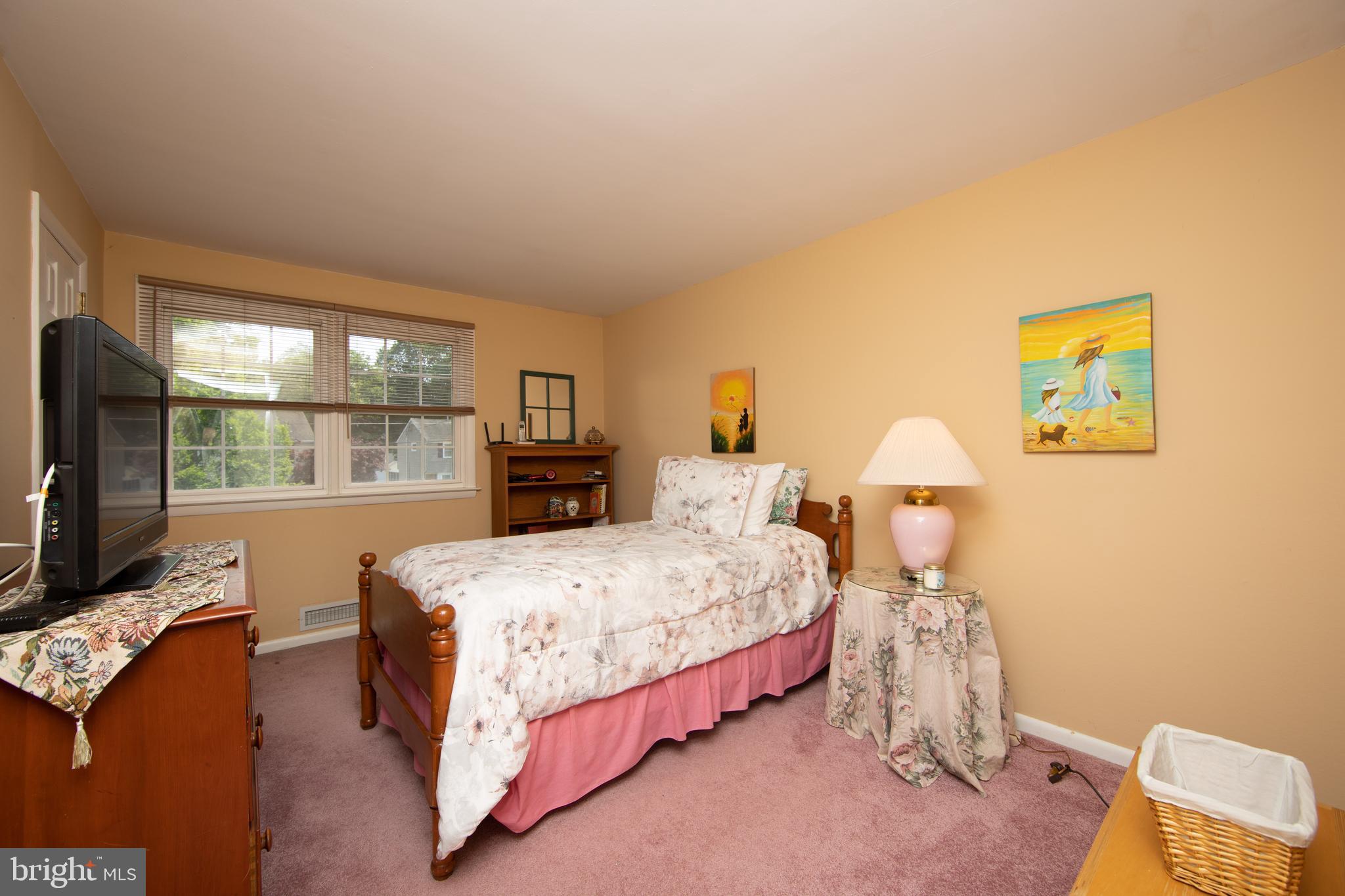 9 Holly Road Stratford, NJ 08084 - Photo 31 of 39