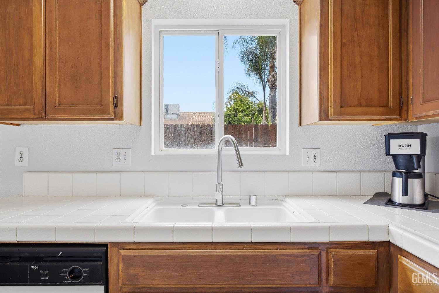 Undisclosed Address Bakersfield, CA 93313 - Photo 15 of 32