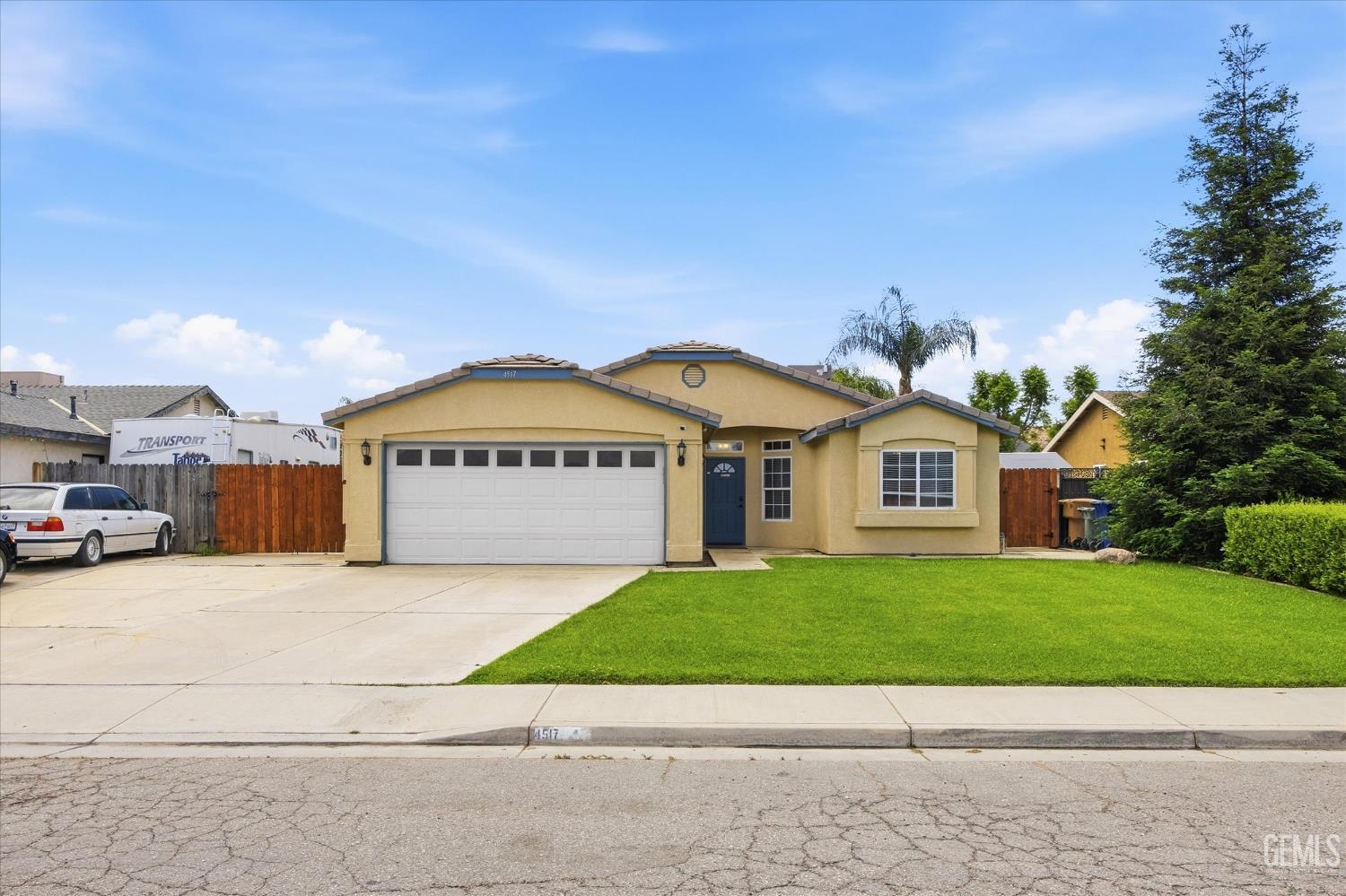 Undisclosed Address Bakersfield, CA 93313 - Photo 2 of 32