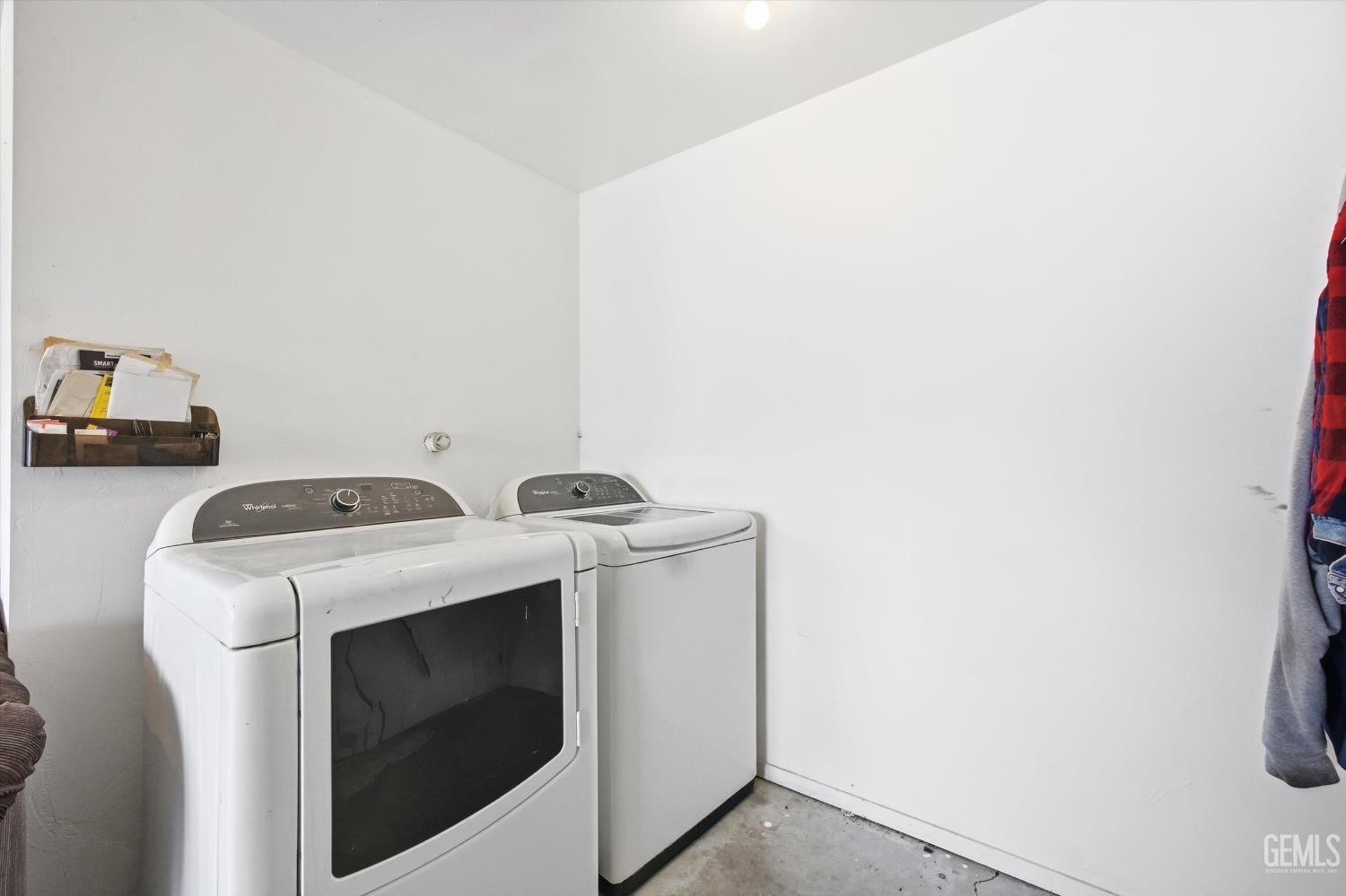 Undisclosed Address Bakersfield, CA 93313 - Photo 27 of 32