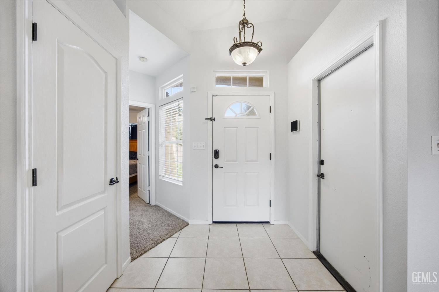 Undisclosed Address Bakersfield, CA 93313 - Photo 6 of 32