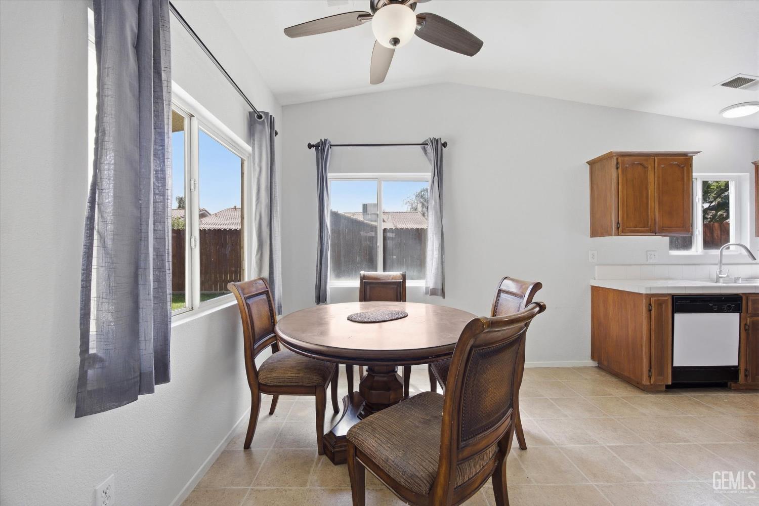 Undisclosed Address Bakersfield, CA 93313 - Photo 10 of 32