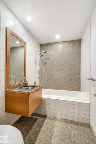 $2,325,000 | 49 East 21st Street, Unit 2C | Flatiron