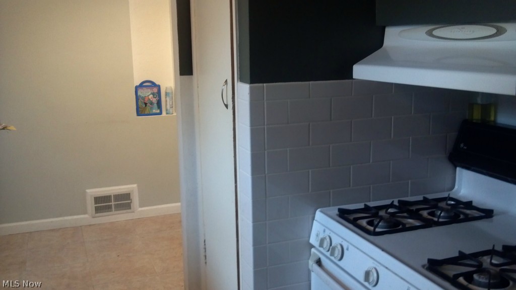 12503 Grannis Road Cleveland, OH 44125 - Photo 3 of 15 Gallery Image 3