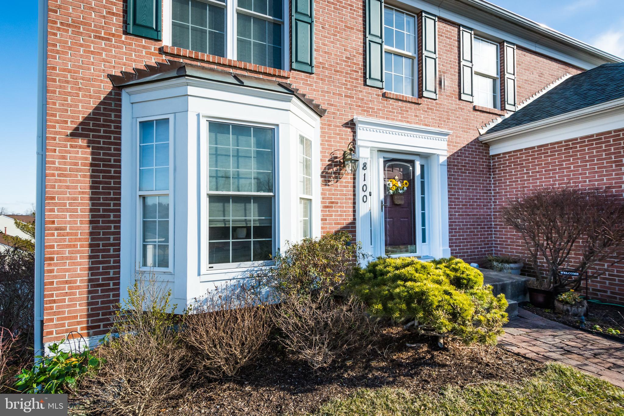 8100 Alan Tree Road Baltimore, MD 21237 - Photo 6 of 70 Bump out brings in plenty of light.