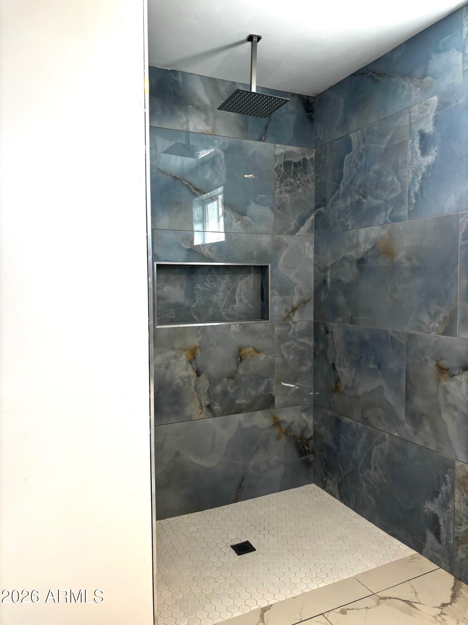 4000 Santa Fe Avenue Douglas, AZ 85607 - Photo 15 of 16 a bathroom with a sink and shower
