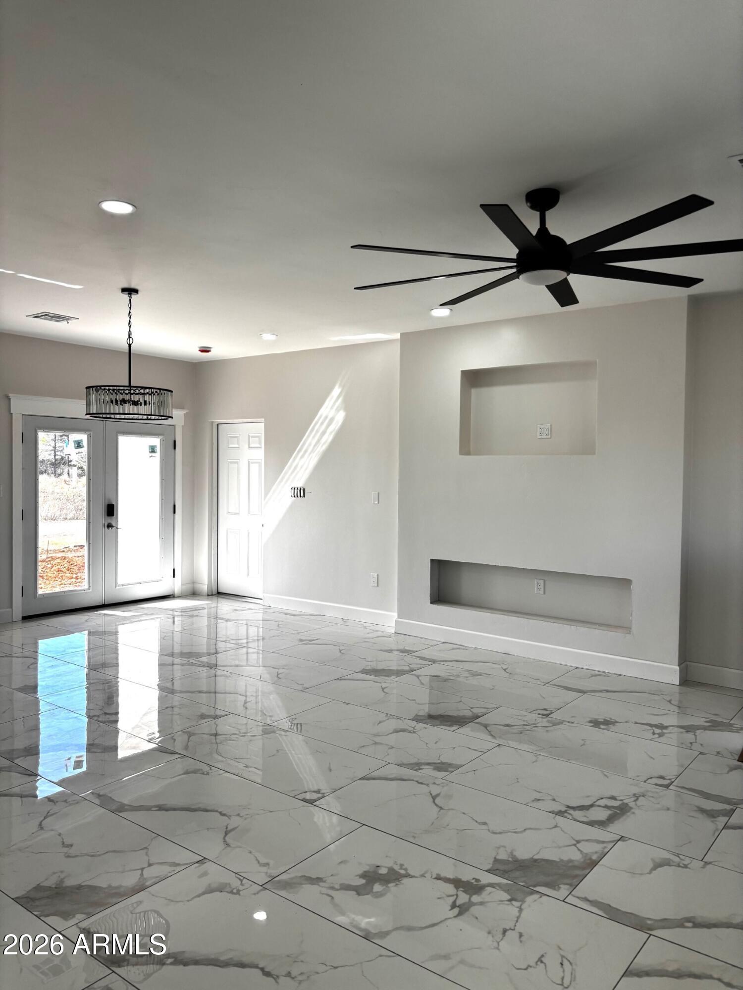 4000 Santa Fe Avenue Douglas, AZ 85607 - Photo 5 of 16 a view of an empty room