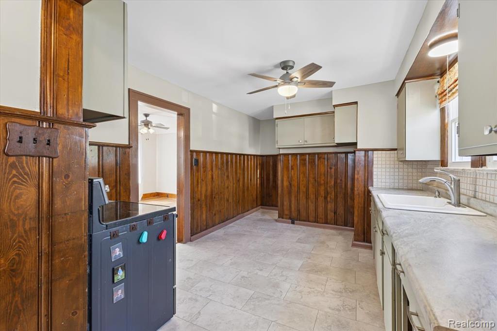 103 Elm Street River Rouge, MI 48218 - Photo 12 of 36