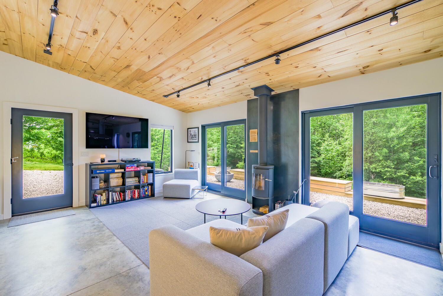 877 Belfast Road Knox, ME 04986 - Photo 11 of 33 11
