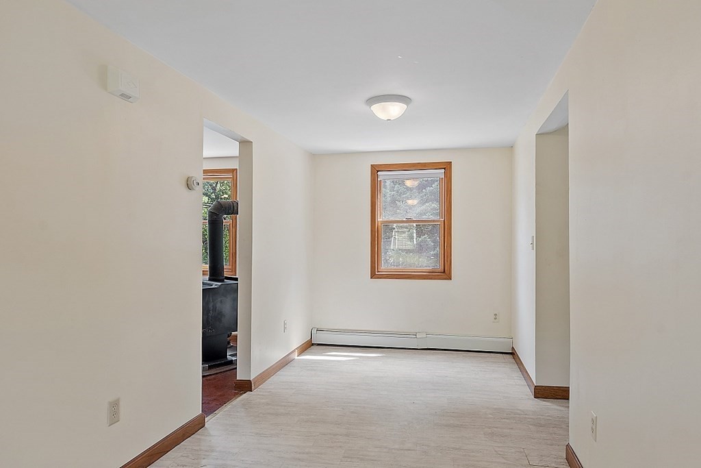 24 Moore Street Chelmsford, MA 01824 - Photo 16 of 42