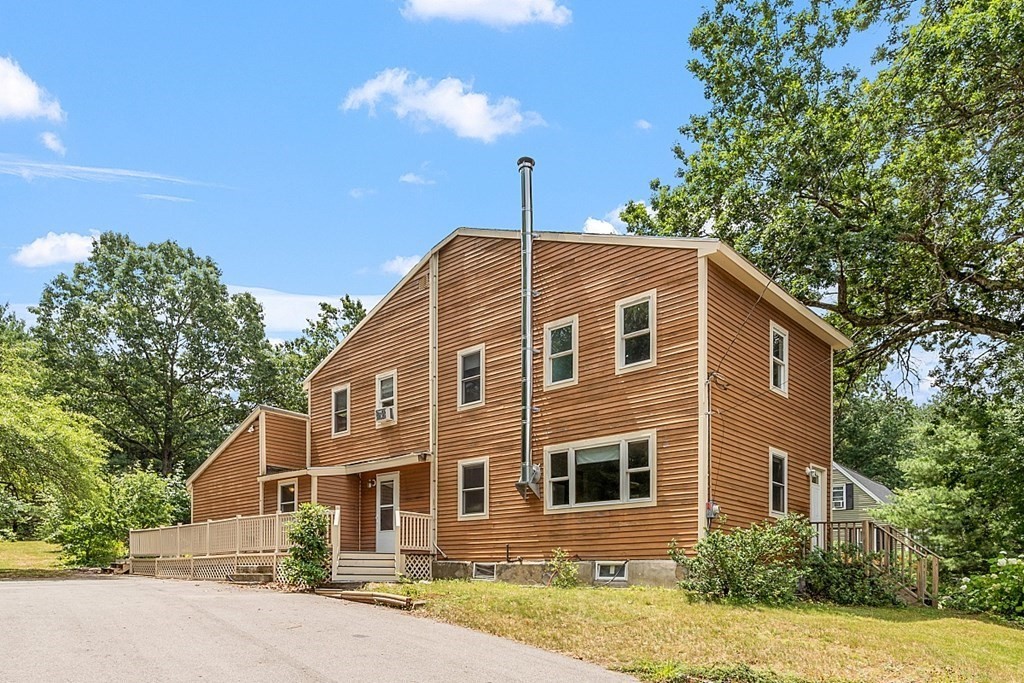 24 Moore Street Chelmsford, MA 01824 - Photo 2 of 42