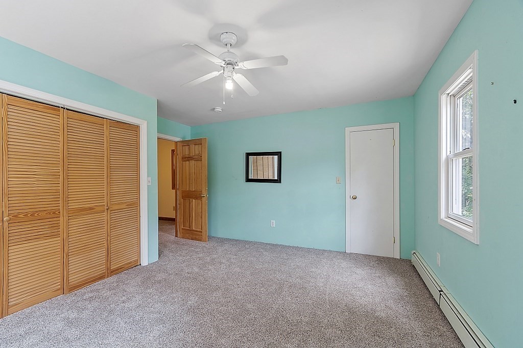 24 Moore Street Chelmsford, MA 01824 - Photo 8 of 42