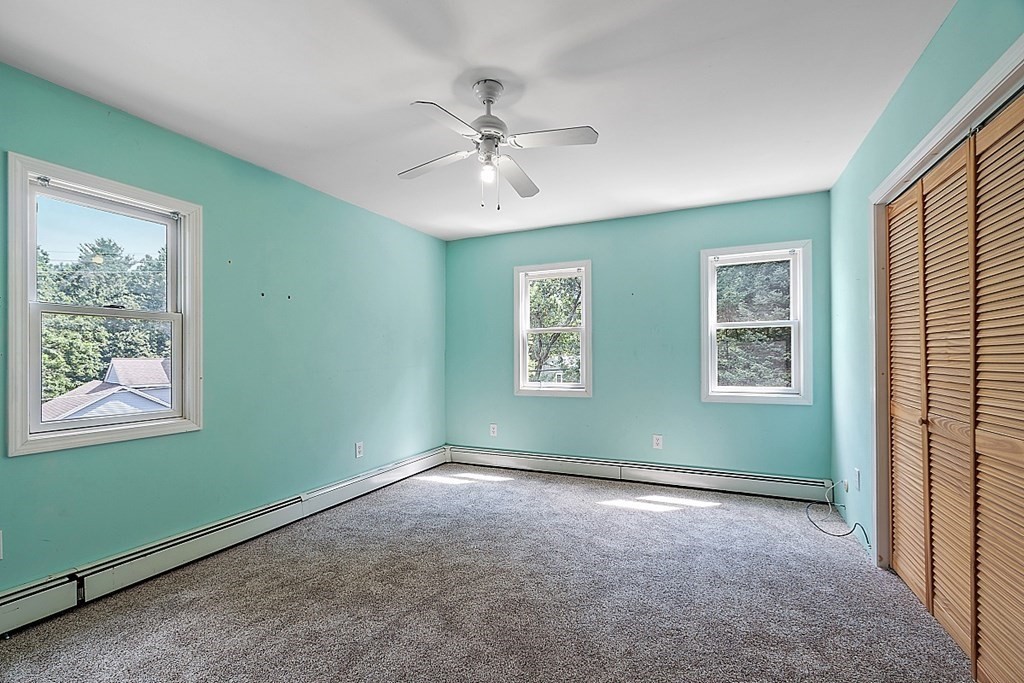 24 Moore Street Chelmsford, MA 01824 - Photo 9 of 42