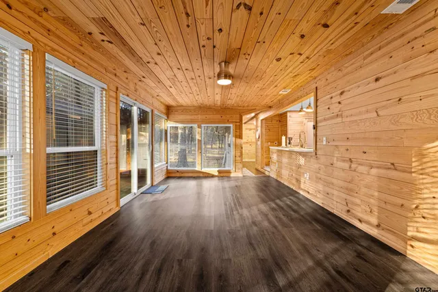 $331,300 | 38 Twisted Trail, Mount Vernon, TX 75457