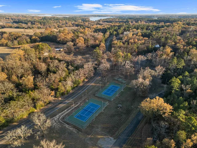 $331,300 | 38 Twisted Trail, Mount Vernon, TX 75457