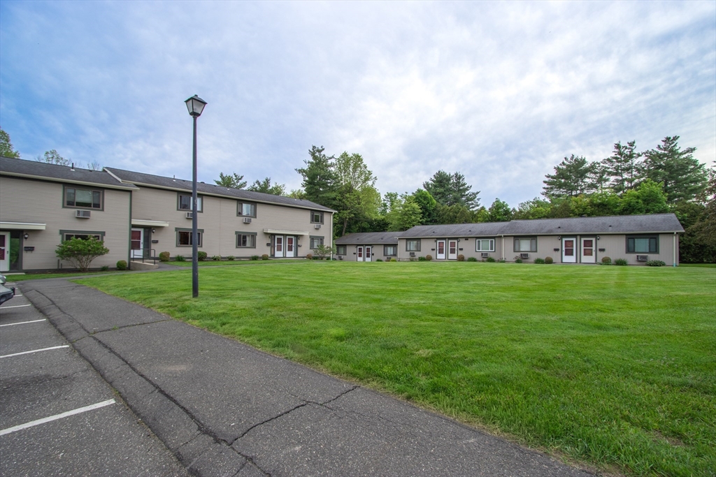 170 East Hadley Road, Unit 13 Amherst, MA 01002 - Photo 33 of 38