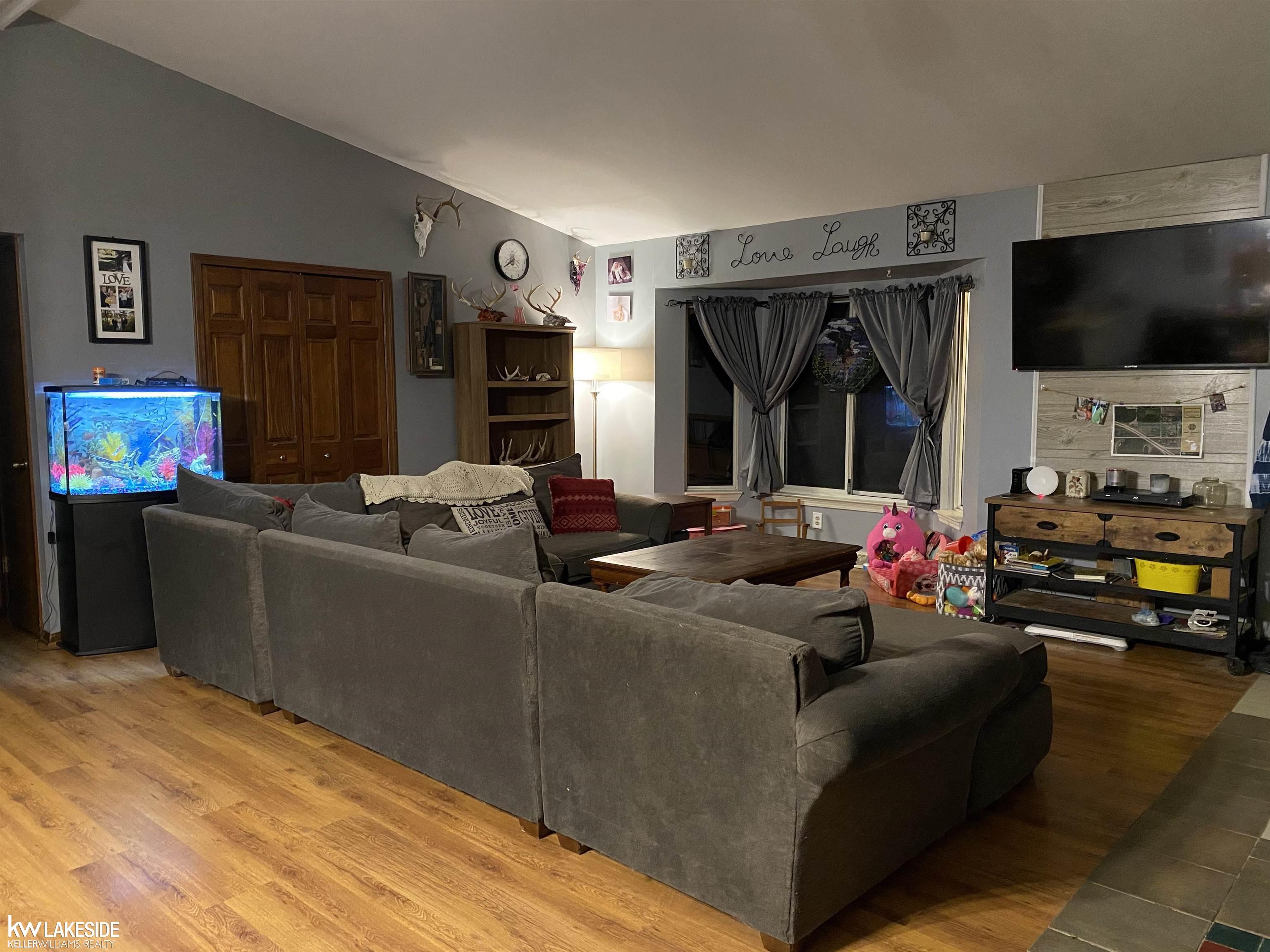 3035 Breen Road Emmett, MI 48022 - Photo 4 of 41 Gallery Image 4