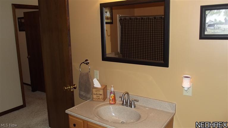 25807 Quaker Church Road East Rochester, OH 44625 - Photo 11 of 25 Gallery Image 11