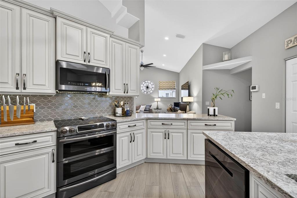 5251 Southwest 111th Lane Road Ocala, FL 34476 - Photo 10 of 36