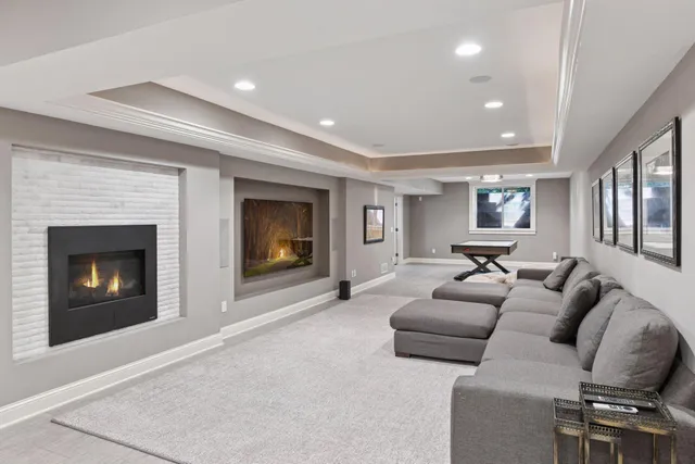 $2,825,000 | 20715 Linwood Road, Deephaven, MN 55331